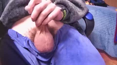 Snapshot of davidlg00 chatting on February 10, 2025, 11:02 pm Hugo online show from February 10, 2025, 11:02 pm