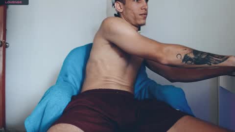 davidsalazar33 online show from January 20, 2025, 8:29 pm