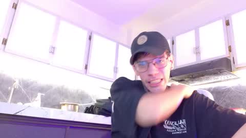 daviid_huge online show from February 25, 2026, 6:01 am