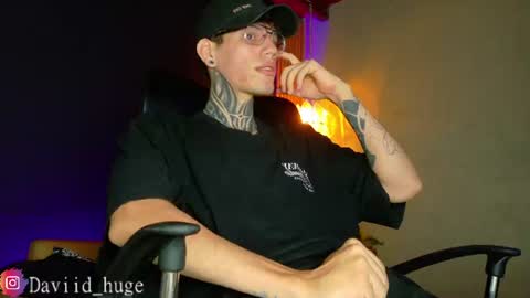 daviid_huge online show from June 12, 2026, 8:02 am