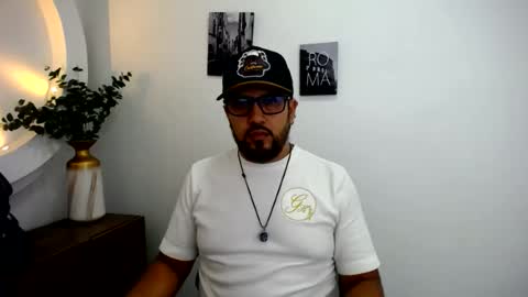 Snapshot of daviko07 chatting on August 3, 2026, 6:00 pm daviko07 online show from August 3, 2026, 6:00 pm