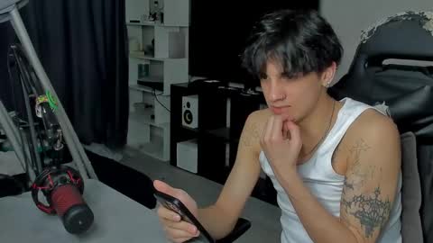 davis online show from September 14, 2025, 2:54 am