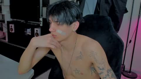 davis online show from April 4, 2026, 4:48 pm