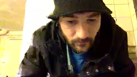 davocolours1112 online show from November 19, 2025, 10:32 pm