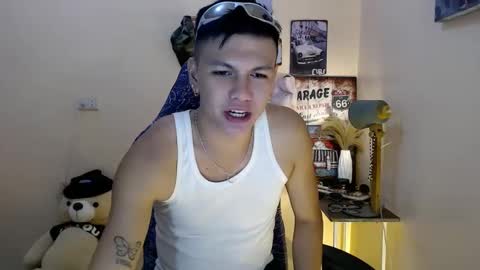 Snapshot of dax_x chatting on January 23, 2025, 10:33 pm JC LOVER BOY online show from January 23, 2025, 10:33 pm