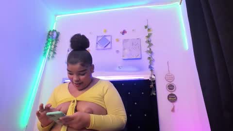 Snapshot of dayanroux chatting on October 14, 2025, 1:01 pm dayanroux online show from October 14, 2025, 1:01 pm