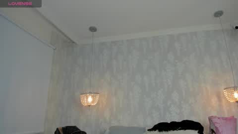 DAYRA ANGELS online show from September 9, 2025, 7:02 pm