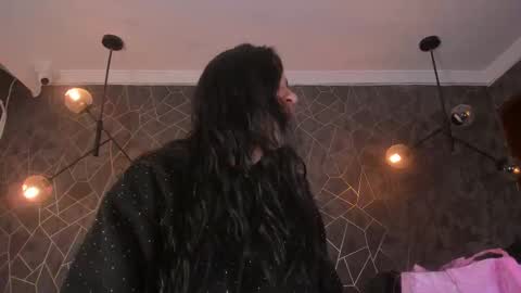 DAYRA ANGELS online show from March 18, 2026, 6:22 pm