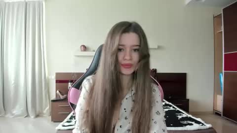 dazdrasmigdasue online show from January 19, 2025, 11:45 am