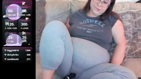 Dazeddesty  online show from October 27, 2025, 9:52 pm