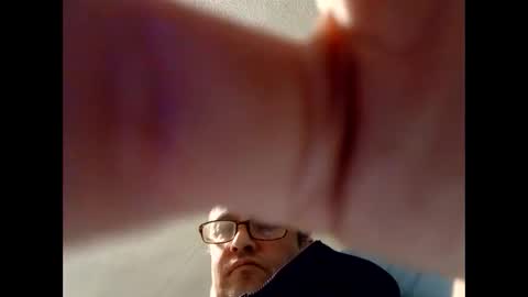 Dazzill online show from December 7, 2024, 10:06 pm