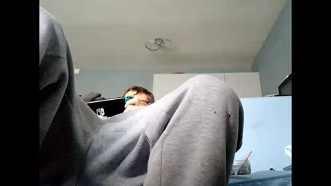 Dazzill online show from January 7, 2025, 12:52 pm