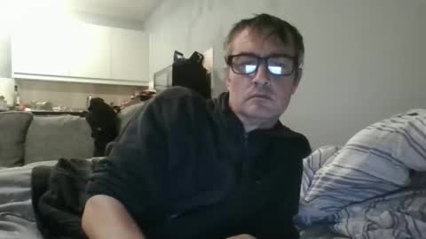 Dazzill online show from October 26, 2025, 8:26 pm