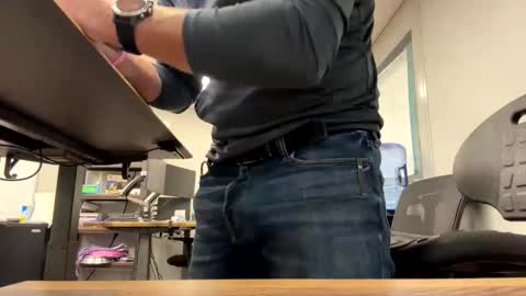 Snapshot of dblum75 chatting on December 17, 2025, 12:55 pm dblum75 online show from December 17, 2025, 12:55 pm