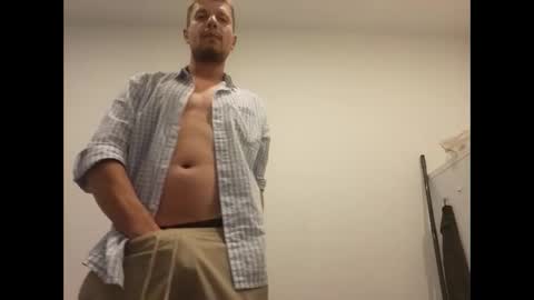 Snapshot of dckttr chatting on June 3, 2026, 11:32 pm Dicktator online show from June 3, 2026, 11:32 pm