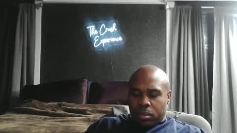 Snapshot of dcrush76 chatting on December 18, 2024, 7:36 am DCrush online show from December 18, 2024, 7:36 am