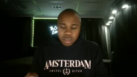 Snapshot of dcrush76 chatting on January 20, 2025, 4:54 am DCrush online show from January 20, 2025, 4:54 am