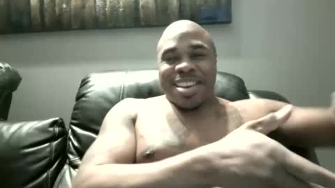 Snapshot of dcrush76 chatting on October 16, 2025, 8:43 pm DCrush online show from October 16, 2025, 8:43 pm