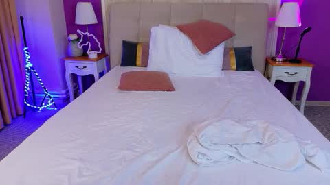 Shari online show from February 9, 2026, 5:33 am