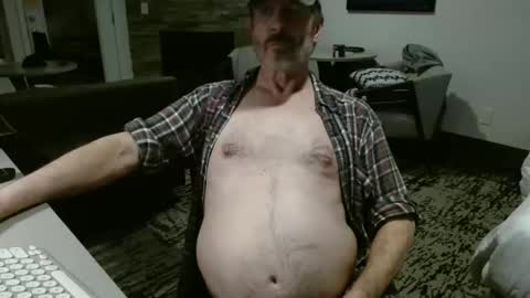 Snapshot of ddyluvslndr chatting on May 6, 2026, 7:13 am tmn1957 online show from May 6, 2026, 7:13 am