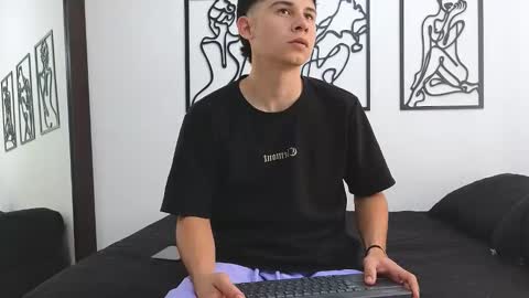 Andres online show from February 23, 2025, 6:34 pm