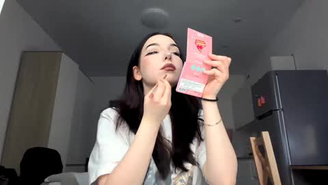 Snapshot of deannabonefield chatting on December 14, 2025, 5:13 am I am Hannah ntmu online show from December 14, 2025, 5:13 am