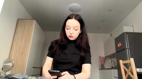 Snapshot of deannabonefield chatting on December 15, 2025, 6:06 am I am Hannah ntmu online show from December 15, 2025, 6:06 am