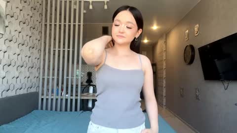 Snapshot of deannarmold chatting on May 22, 2026, 2:33 pm Deanna online show from May 22, 2026, 2:33 pm