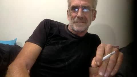 deanofflove221000 online show from March 15, 2026, 1:39 pm