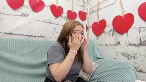 Holly online show from July 18, 2026, 1:10 am