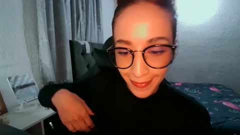 Juliet online show from February 25, 2025, 1:09 am