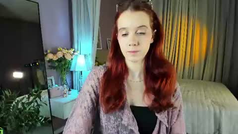 Snapshot of dearly_emily chatting on July 4, 2026, 5:19 pm Emily GMT2 Mon 10 AM - 4 PM Wed 10 AM - 4 PM Thu 10 AM - 4 PM Fri 10 AM - 4 PM Sat 10 AM - 4 PM online show from July 4, 2026, 5:19 pm