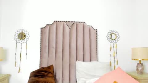 Debora online show from February 25, 2025, 5:36 pm