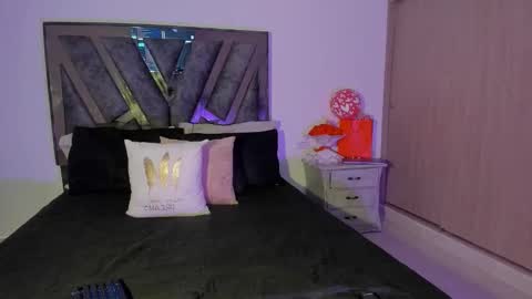 deborah_collins1 online show from October 17, 2025, 12:58 am