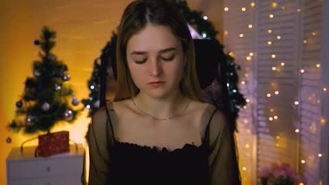 Debora online show from December 22, 2025, 3:14 am