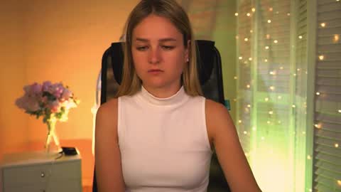 Debora online show from April 7, 2026, 3:29 am