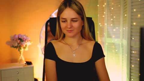 Debora online show from April 15, 2026, 3:13 am