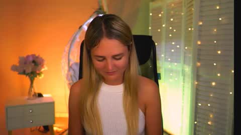 Snapshot of deboralarson chatting on May 10, 2026, 3:12 am Debora online show from May 10, 2026, 3:12 am