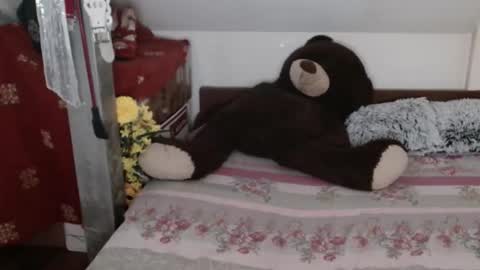 Snapshot of debramilf chatting on June 6, 2026, 2:16 am DebraMilf online show from June 6, 2026, 2:16 am