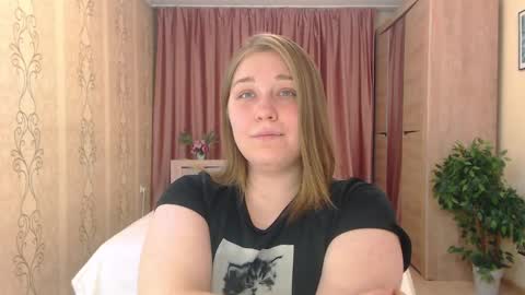 Snapshot of debramust chatting on December 14, 2024, 1:59 pm debramust online show from December 14, 2024, 1:59 pm