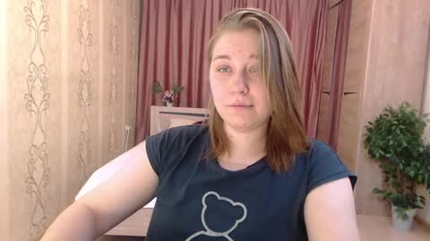 Snapshot of debramust chatting on December 20, 2024, 10:32 pm debramust online show from December 20, 2024, 10:32 pm