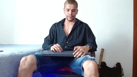 Snapshot of deconrios chatting on December 14, 2024, 8:51 pm Santiago online show from December 14, 2024, 8:51 pm