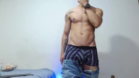 Snapshot of deconrios chatting on December 15, 2024, 7:46 am Santiago online show from December 15, 2024, 7:46 am