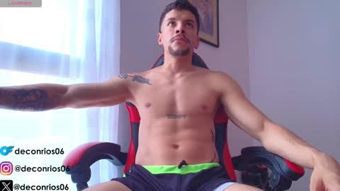 Snapshot of deconrios chatting on November 3, 2025, 5:14 pm Santiago online show from November 3, 2025, 5:14 pm