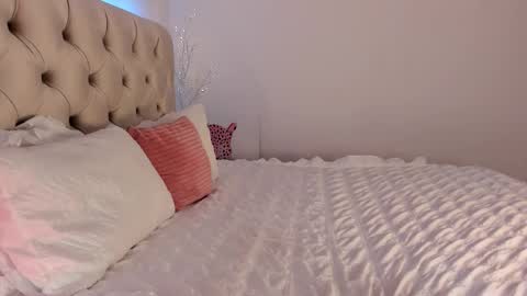 Denise online show from November 12, 2025, 3:34 pm