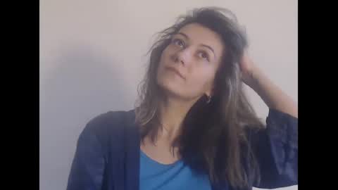 Deelightfull online show from January 2, 2025, 9:43 am