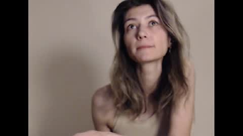 Deelightfull online show from March 6, 2025, 6:16 pm