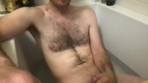 Snapshot of deelv69 chatting on February 4, 2026, 1:44 am Deelv69 online show from February 4, 2026, 1:44 am