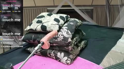 Deeply  Asian style...  Nice to meet you   thumb up me please help us. online show from March 9, 2025, 10:08 pm