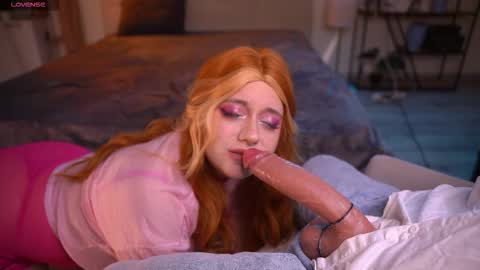 Snapshot of deepsouly chatting on October 19, 2025, 3:01 pm Ayla online show from October 19, 2025, 3:01 pm